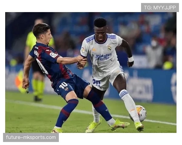 莱万特防线稳固助战绩稳步提升,表现引人关注 莱万特防线稳固助战绩稳步提升,表现引人关注