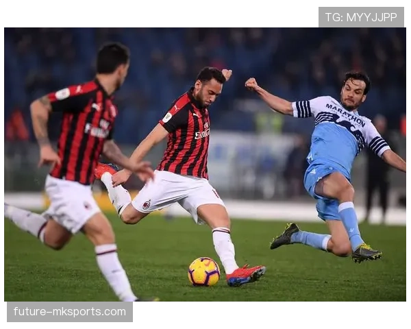 纽伦堡主帅引领球队迎战新挑战,状态备受关注 纽伦堡主帅引领球队迎战新挑战,状态备受关注