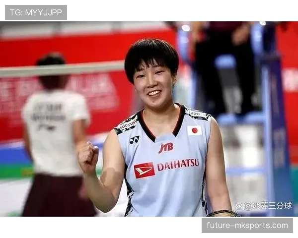 山口茜训练完直接啃冰块降温，这自律也太狠了吧