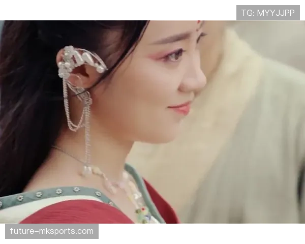 看史梦瑶出街真不像艺人，更像邻家买菜的姑娘，谁信她背后有这么多秘密？